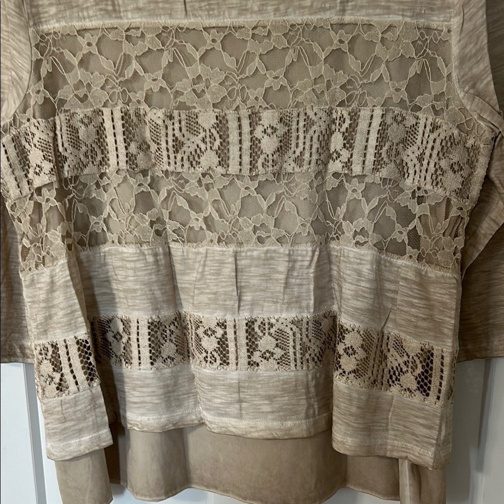 Chico's Beige Lace Detail Women's Top - Picture 9 of 10
